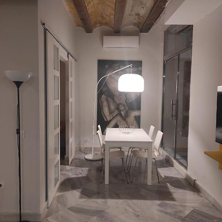 Apartamentos En Plom Valencia Buitenkant foto