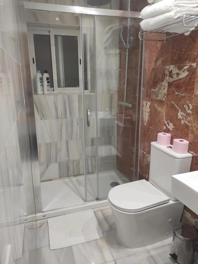 Apartamentos En Plom Valencia Buitenkant foto